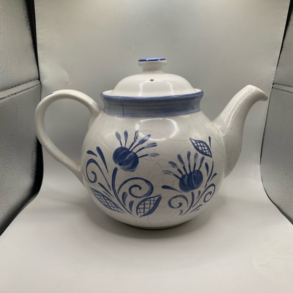 Vintage Corelle Coordinates Oceanview Stoneware Teapot Blue White Retired.